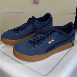Navy Puma Sneakers